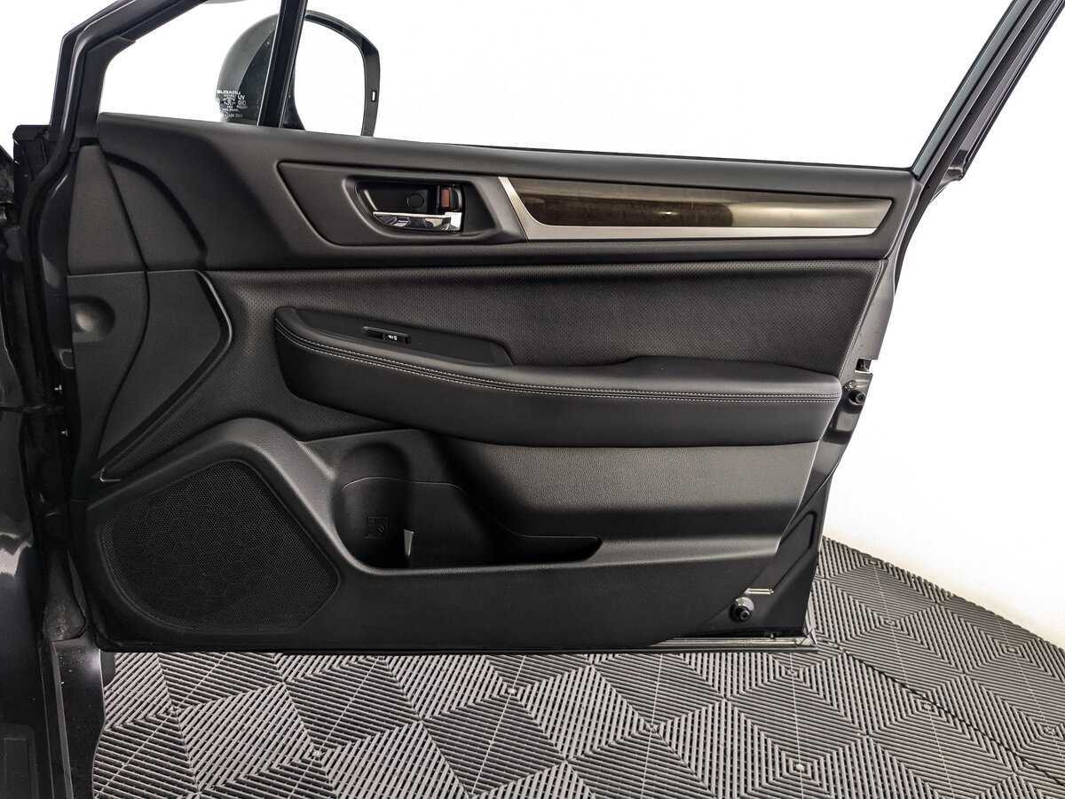Subaru Outback с пробегом — 2017 год. Фото: #19