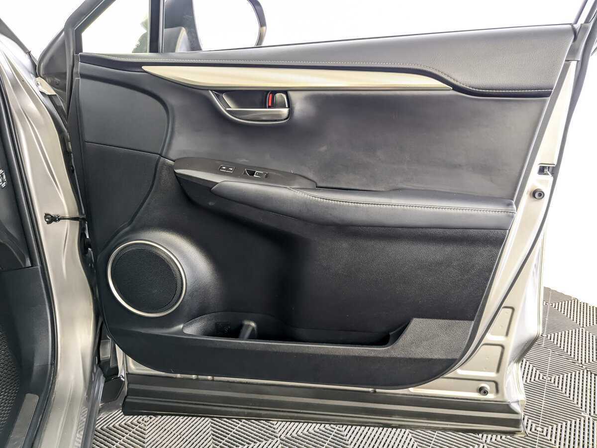 Lexus NX с пробегом — 2019 год. Фото: #19