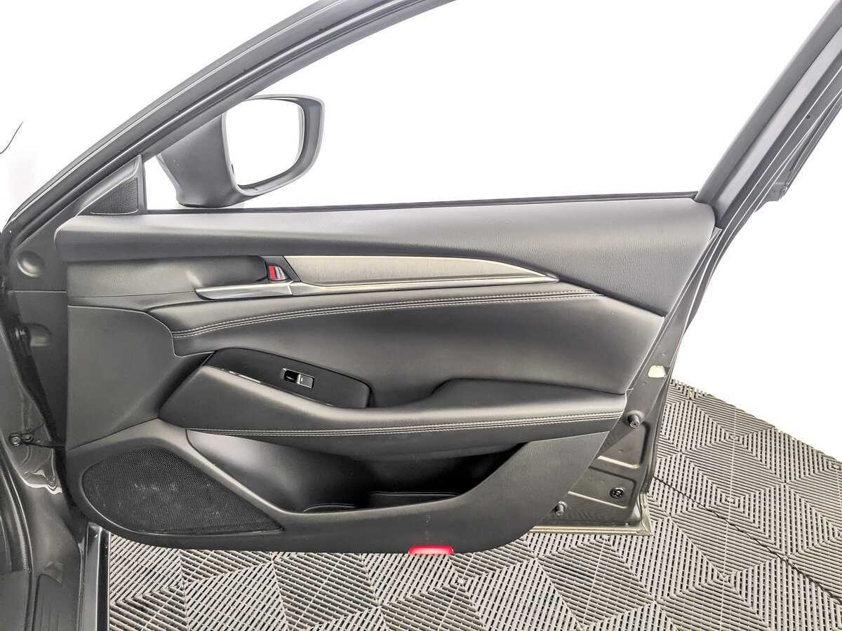Mazda 6 с пробегом — 2021 год. Фото: #19