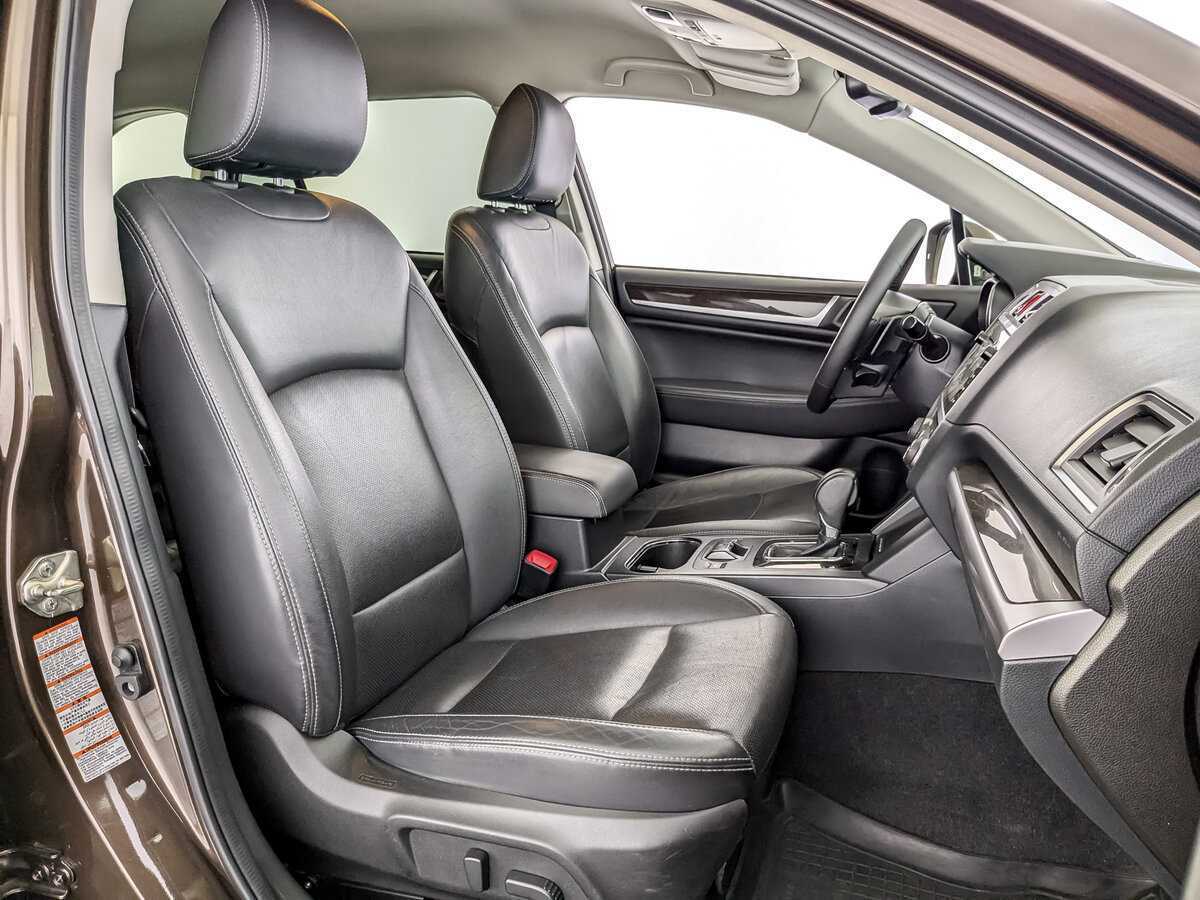 Subaru Outback с пробегом — 2017 год. Фото: #17