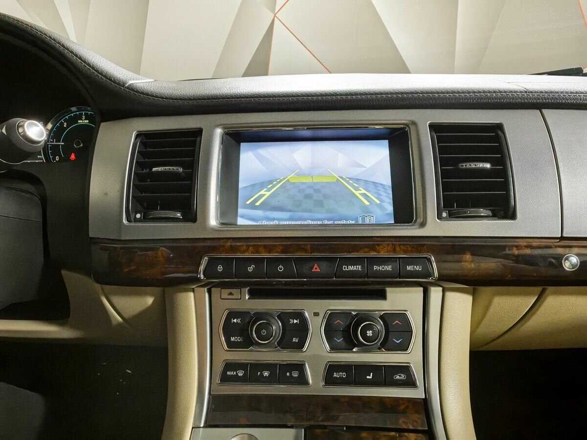 Jaguar XF с пробегом — 2013 год. Фото: #15