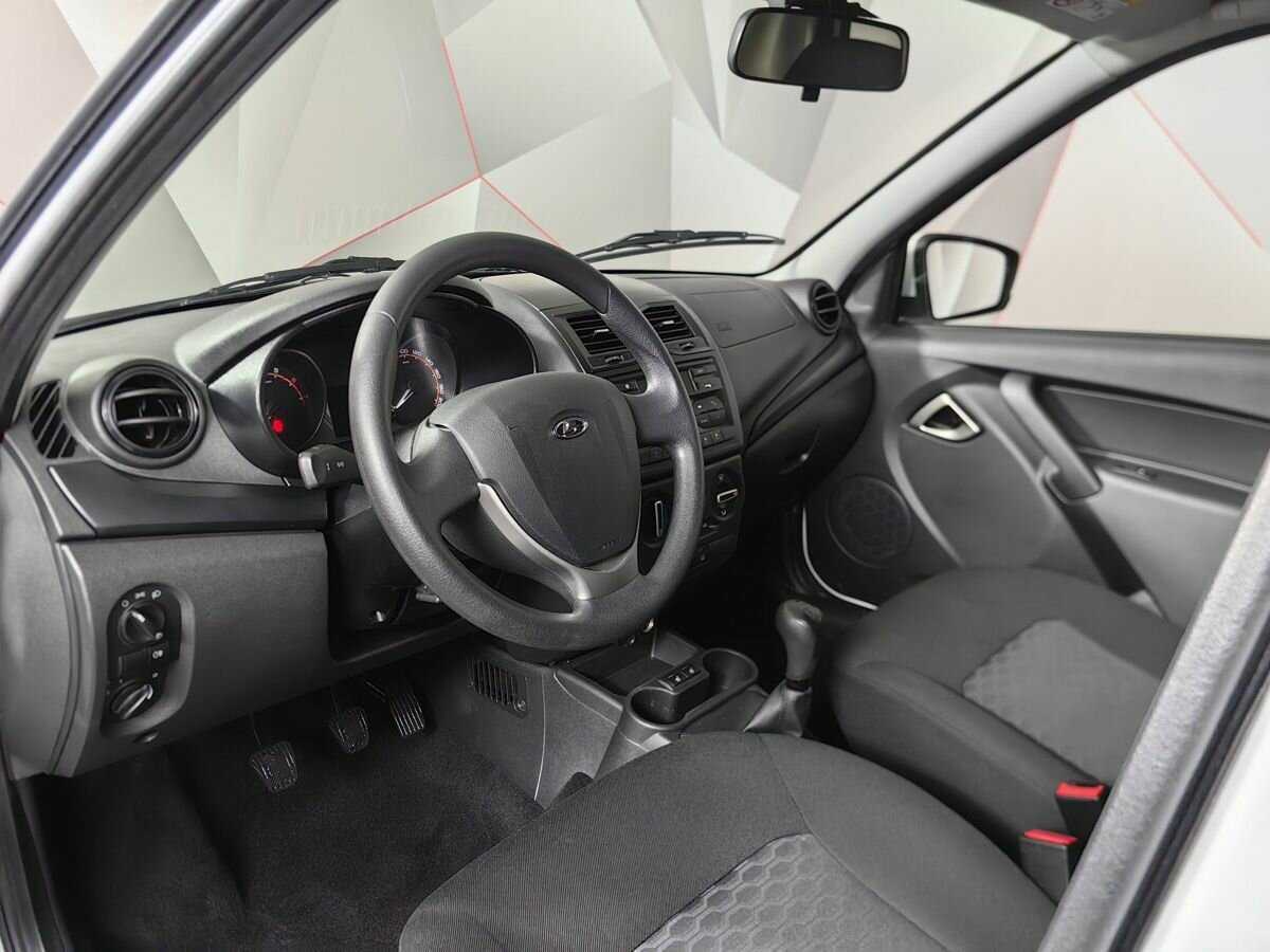 Lada (ВАЗ) Granta с пробегом — 2023 год. Фото: #11