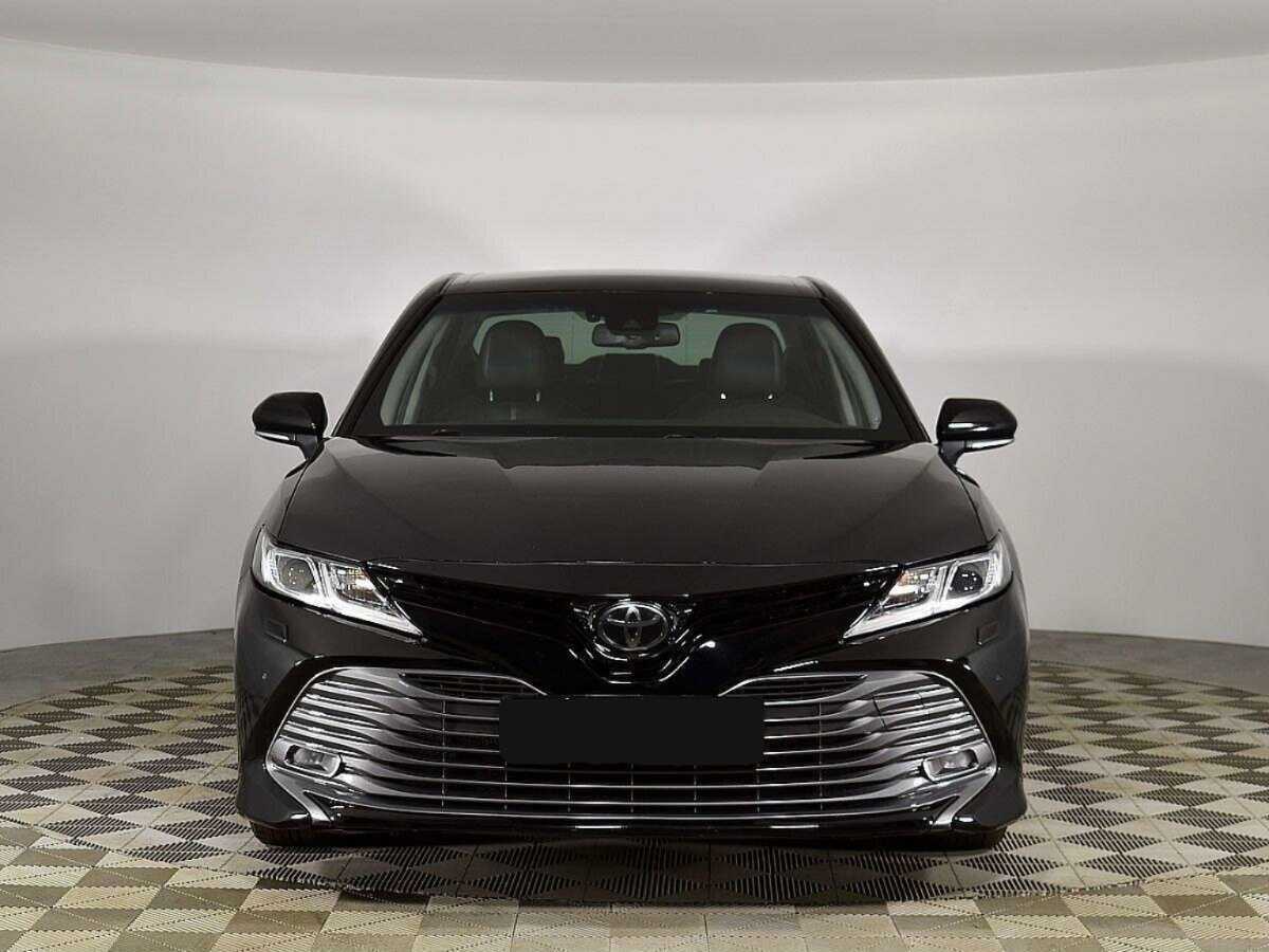Toyota Camry с пробегом — 2019 год. Фото: #2