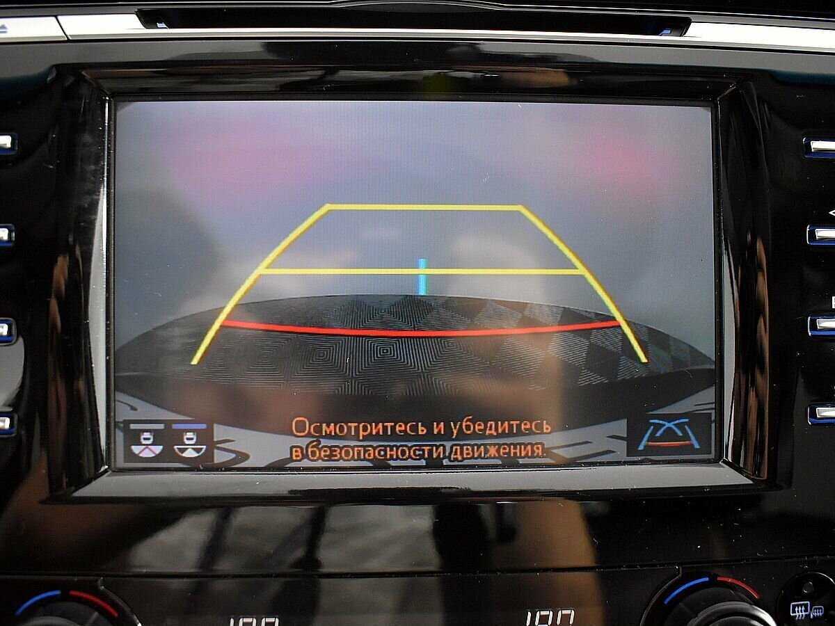 Toyota Camry с пробегом — 2019 год. Фото: #13