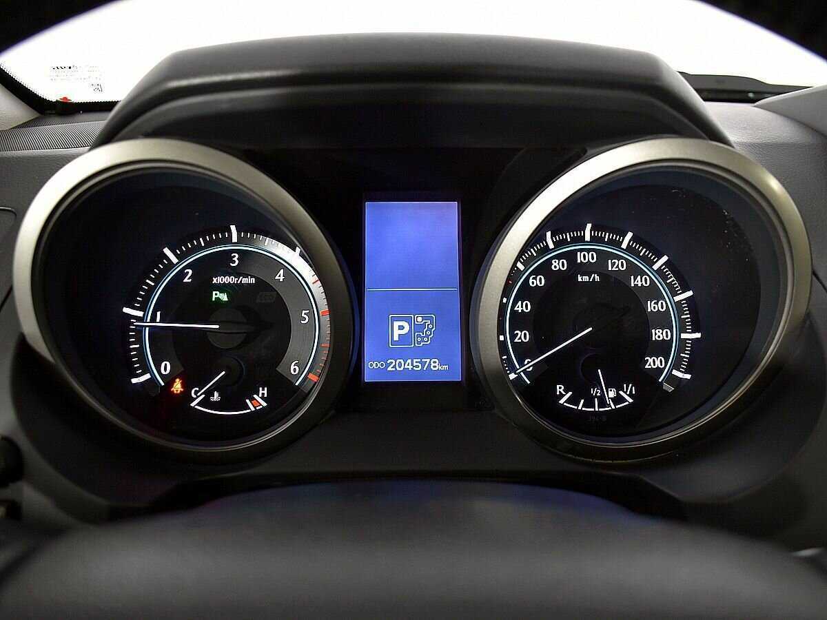 Toyota Land Cruiser Prado с пробегом — 2013 год. Фото: #12