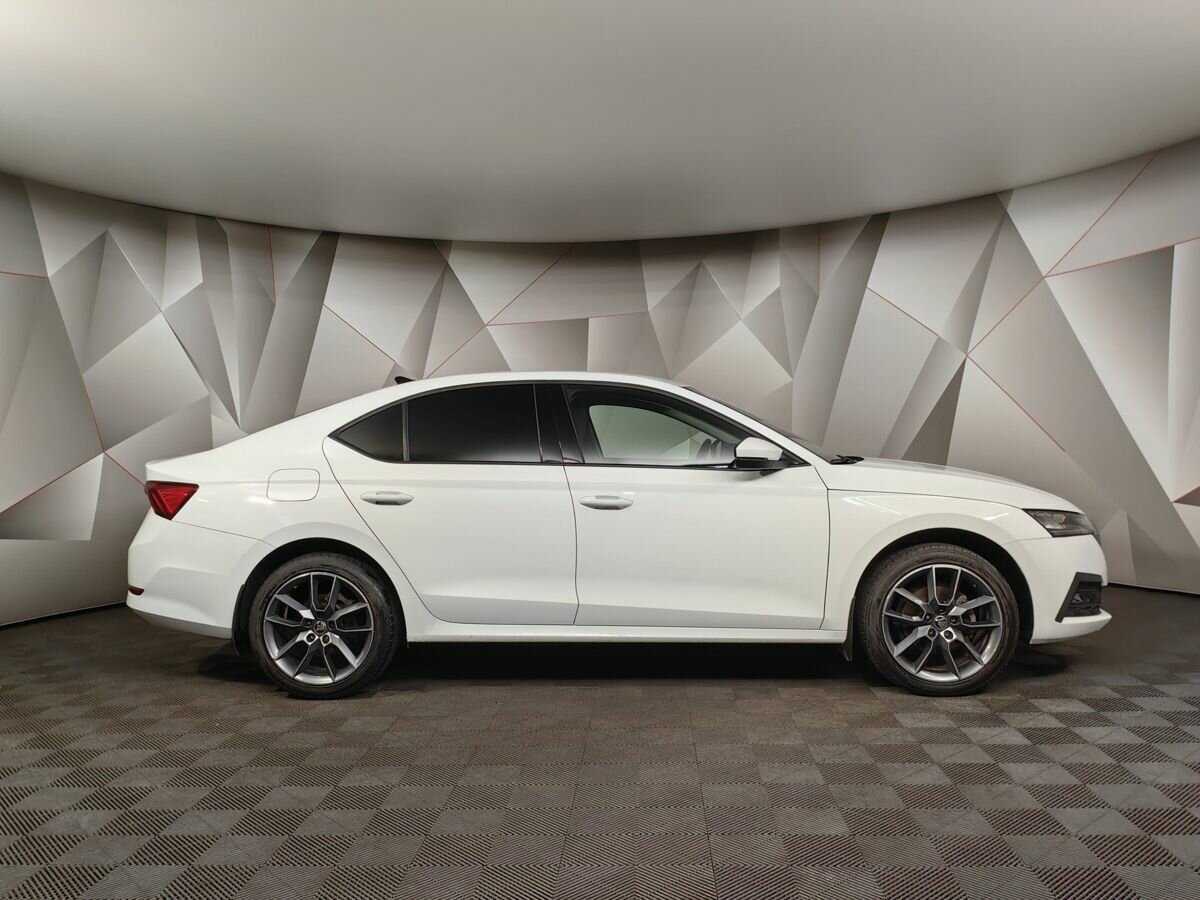 Skoda Octavia с пробегом — 2021 год. Фото: #5