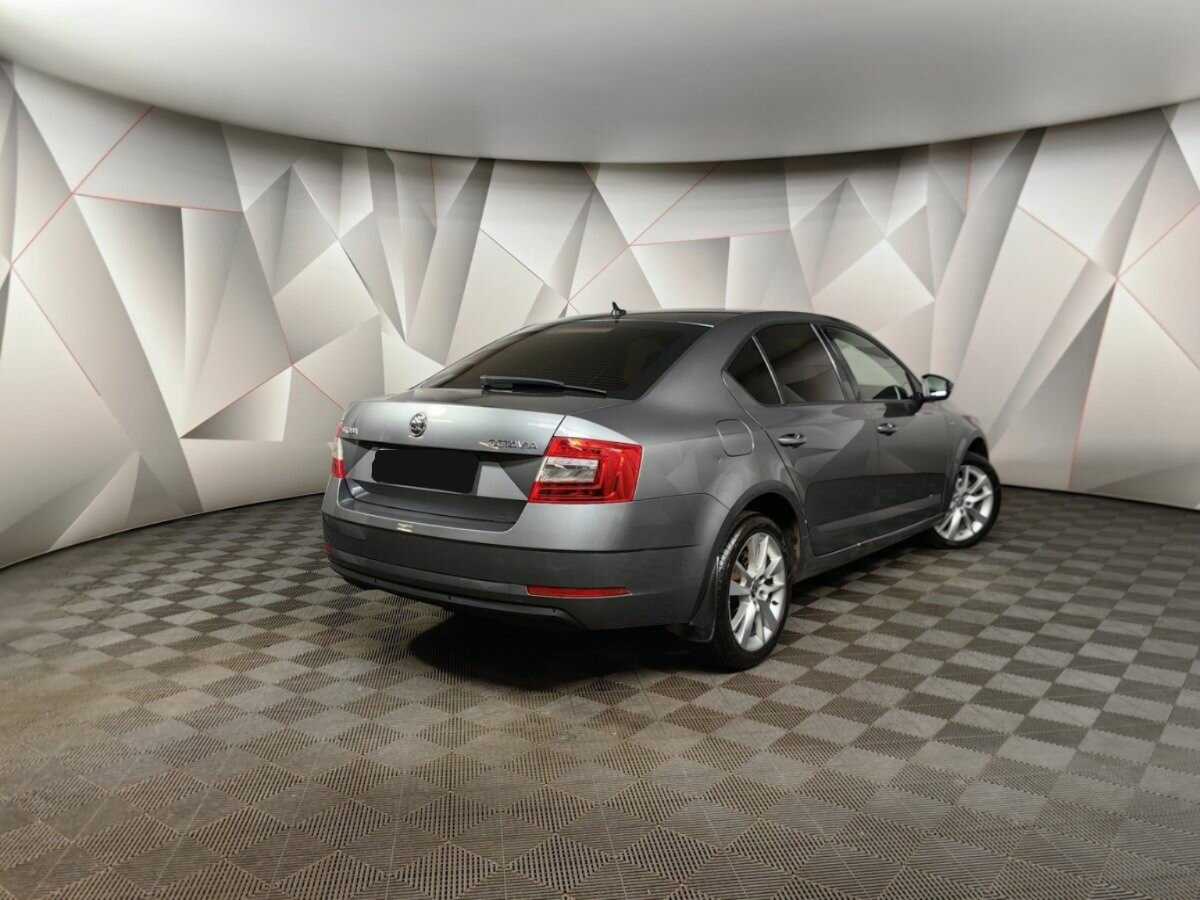 Skoda Octavia с пробегом — 2019 год. Фото: #1