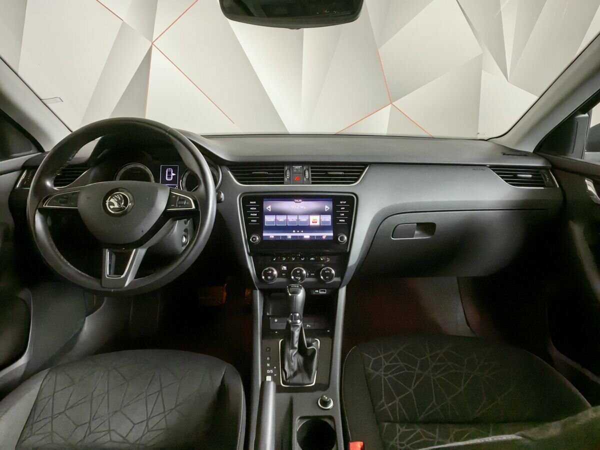 Skoda Octavia с пробегом — 2019 год. Фото: #9