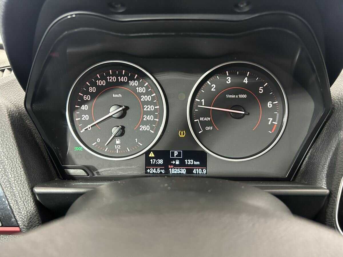 BMW 1 серии с пробегом — 2013 год. Фото: #10