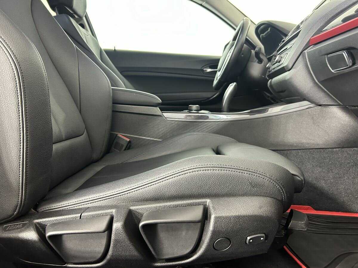 BMW 1 серии с пробегом — 2013 год. Фото: #13