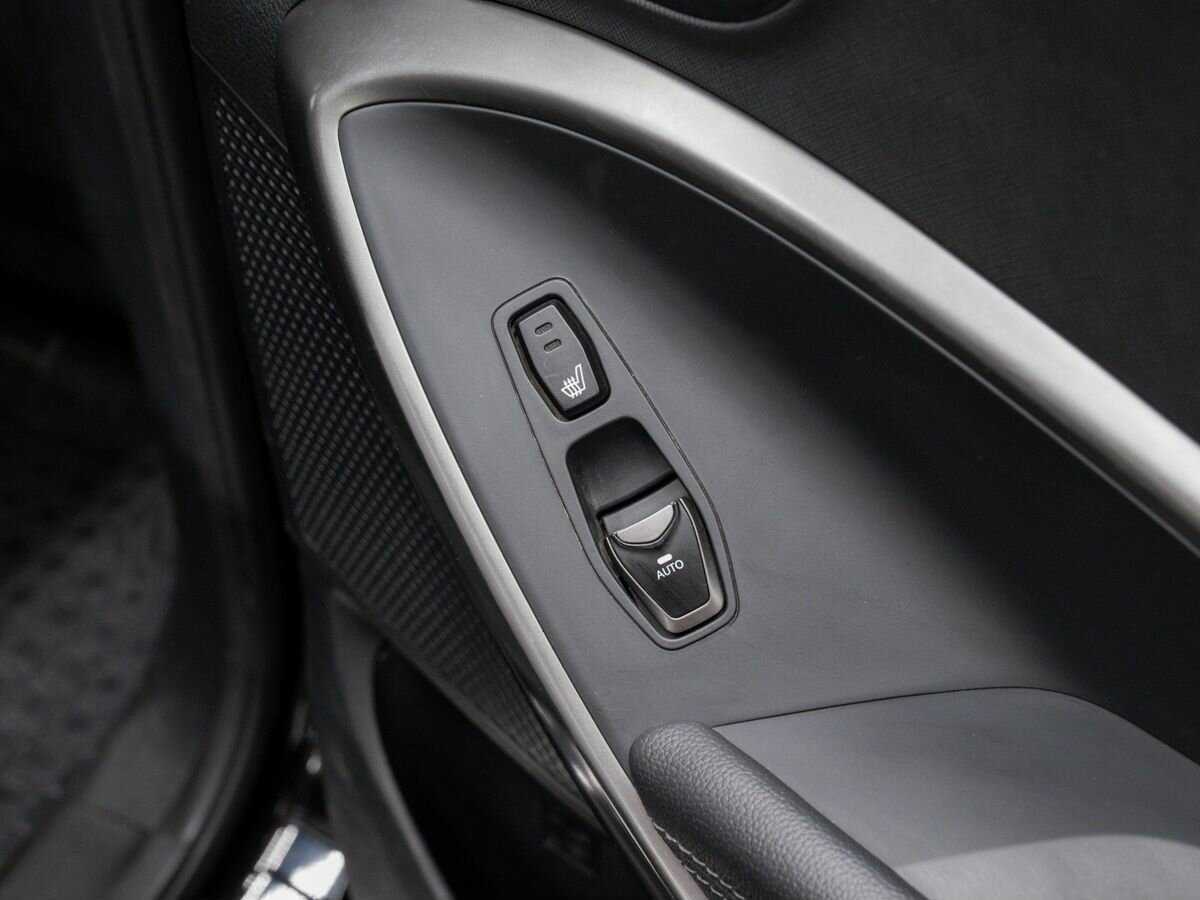 Hyundai Santa Fe с пробегом — 2017 год. Фото: #9