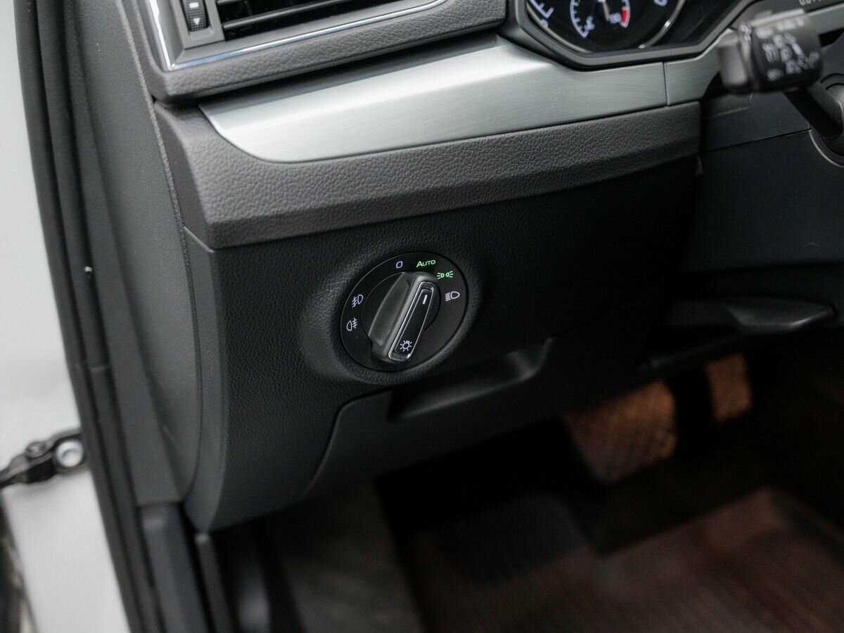 Skoda Superb с пробегом — 2018 год. Фото: #18