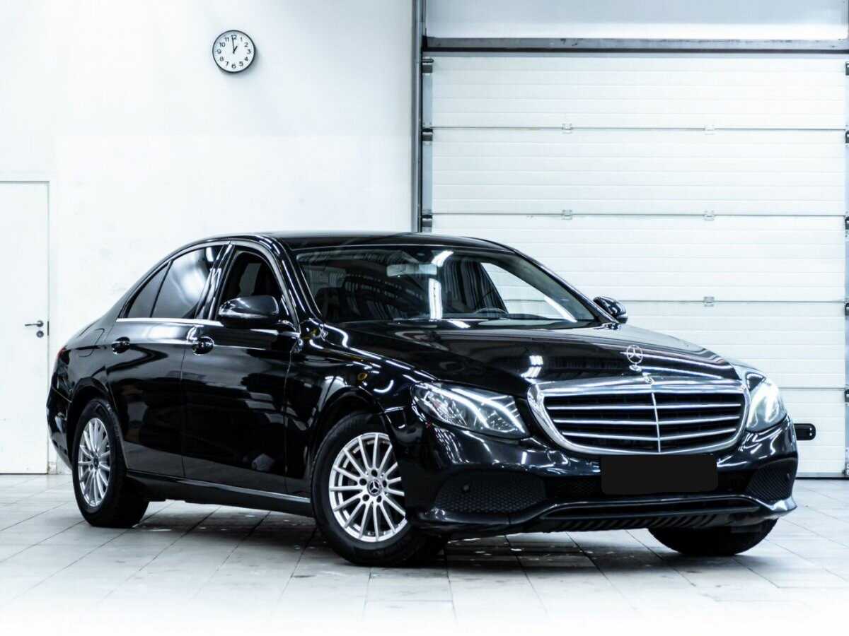 Mercedes-Benz E-Класс с пробегом — 2018 год. Фото: #1