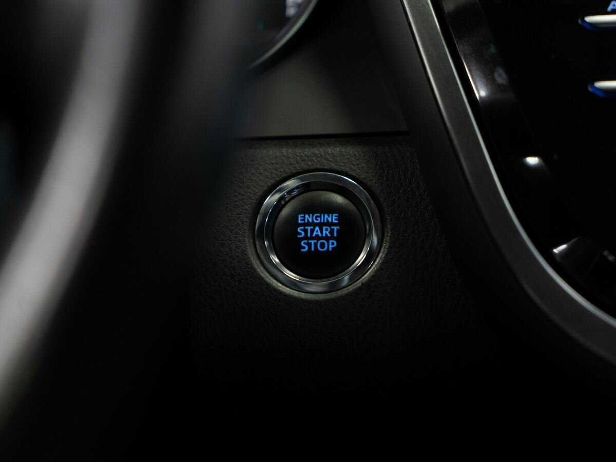 Toyota Camry с пробегом — 2018 год. Фото: #12