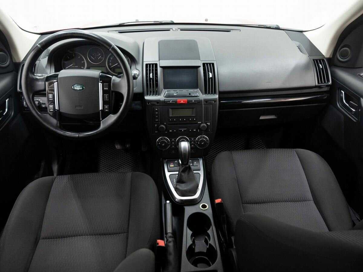 Land Rover Freelander с пробегом — 2012 год. Фото: #12