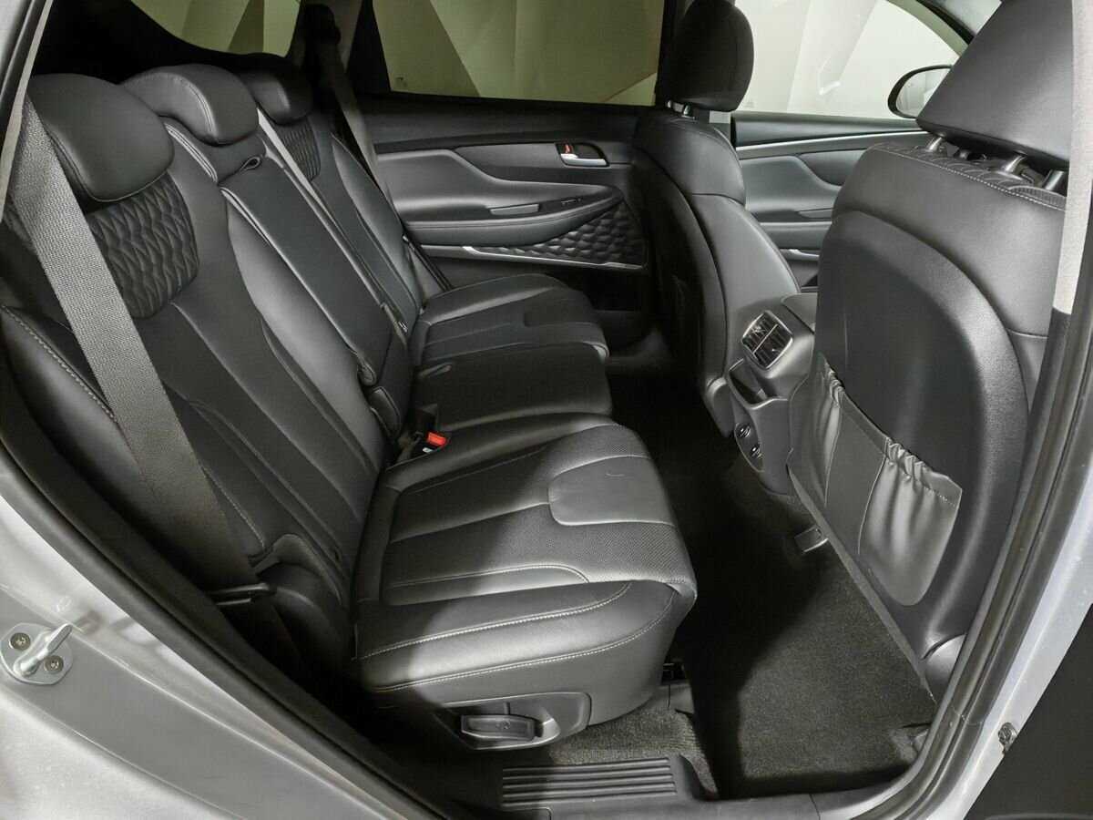 Hyundai Santa Fe с пробегом — 2019 год. Фото: #11