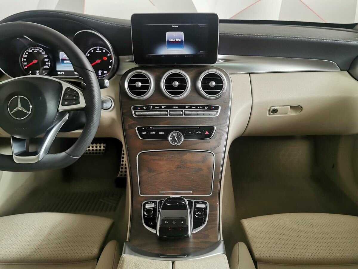 Mercedes-Benz C-Класс с пробегом — 2015 год. Фото: #10