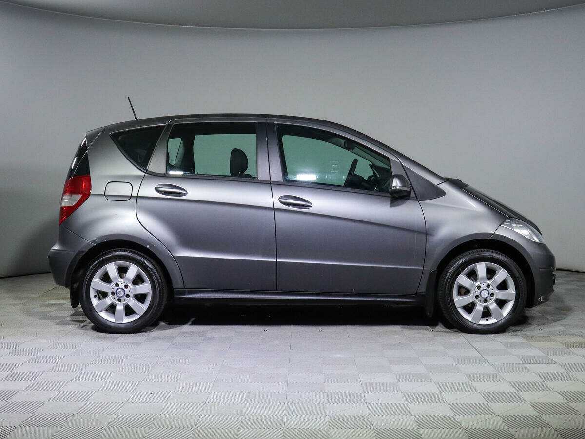 Mercedes-Benz A-Класс с пробегом — 2012 год. Фото: #2