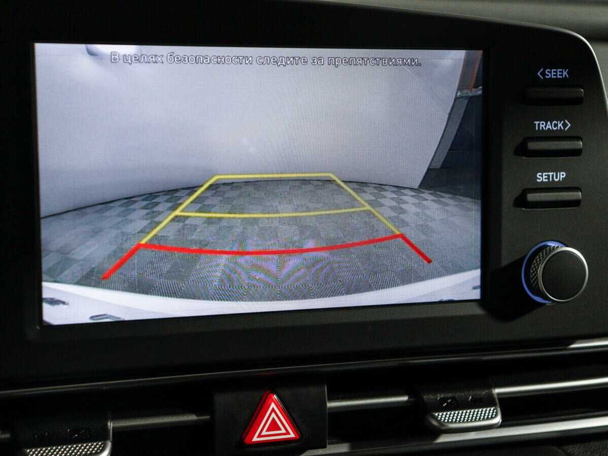 Hyundai Elantra с пробегом — 2021 год. Фото: #19