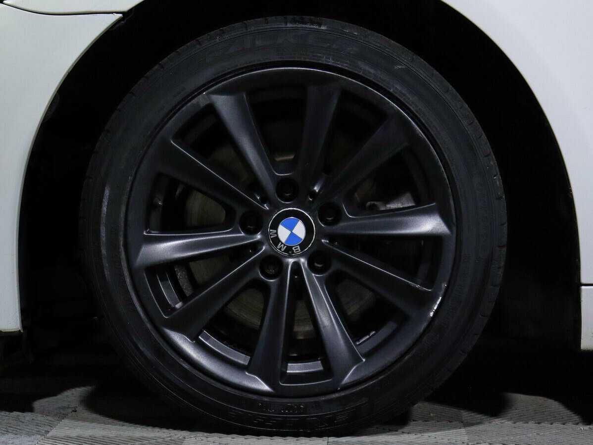 BMW 5 серии с пробегом — 2014 год. Фото: #12