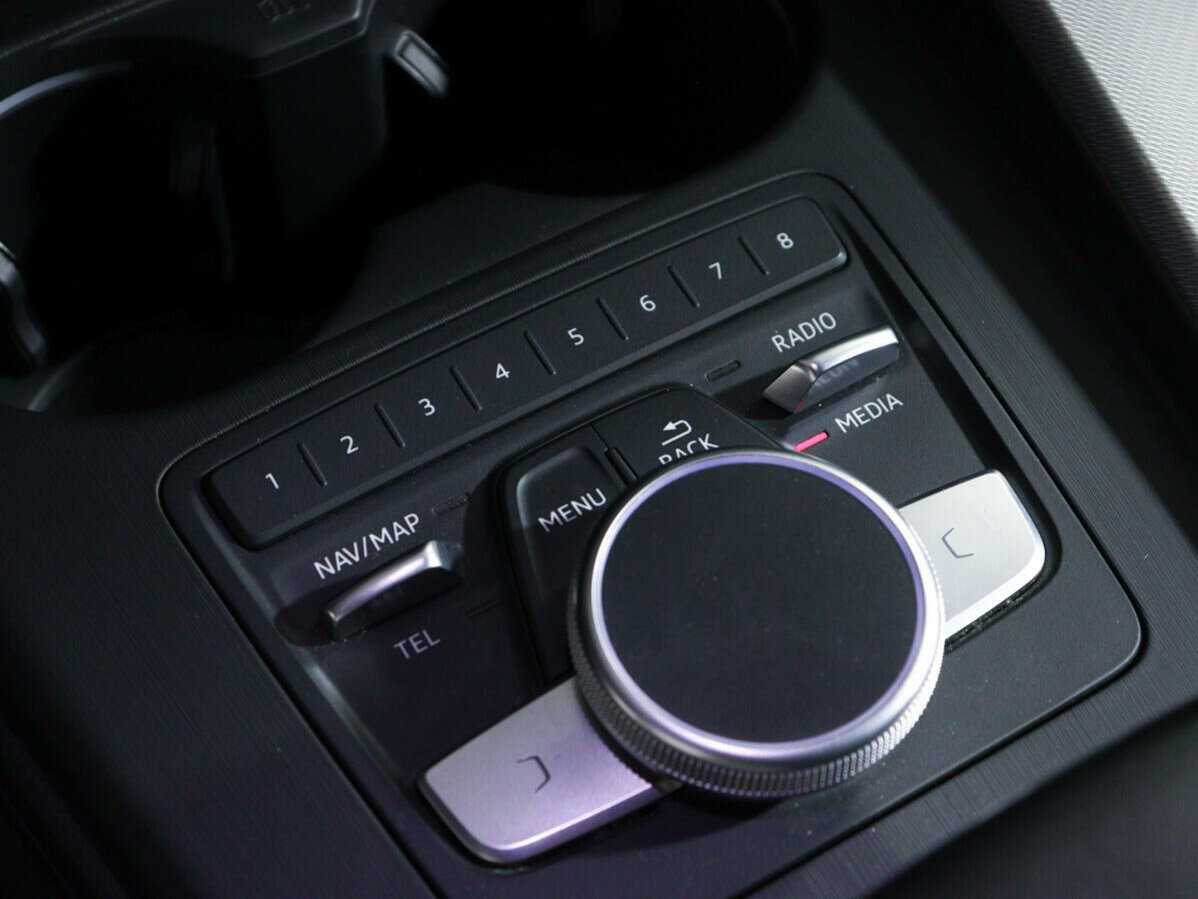 Audi A4 с пробегом — 2016 год. Фото: #20