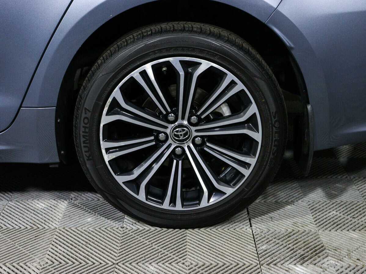 Toyota Corolla с пробегом — 2019 год. Фото: #11