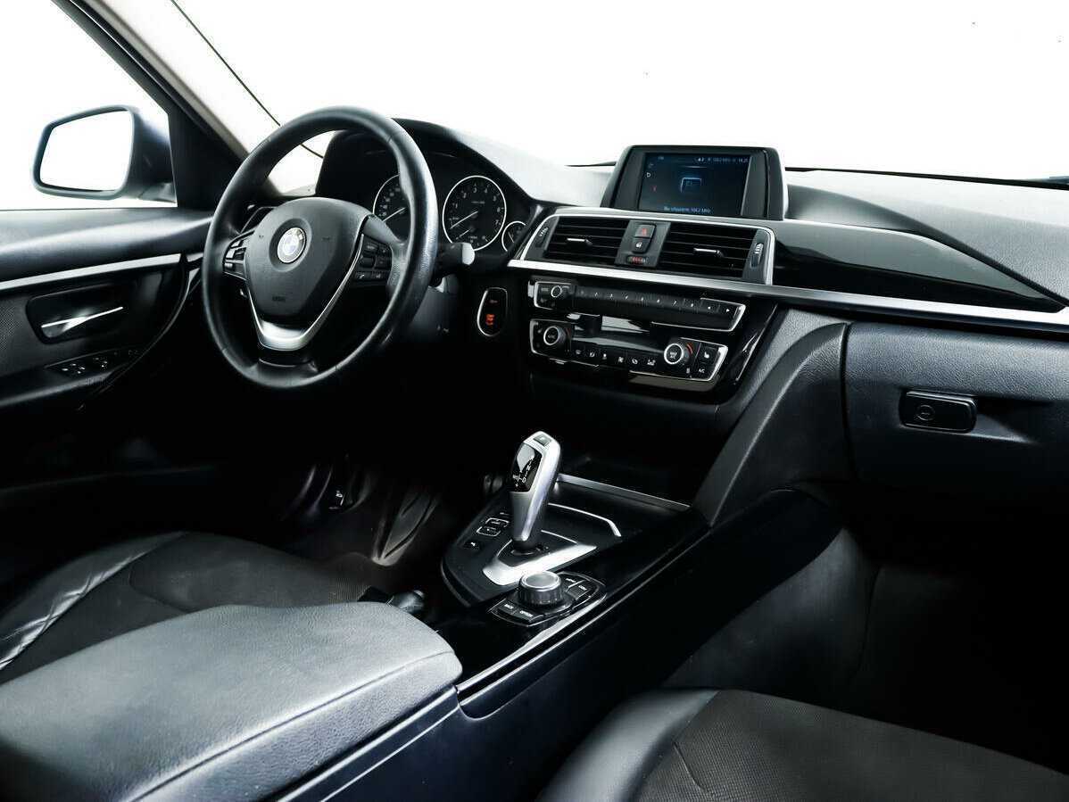 BMW 3 серии с пробегом — 2018 год. Фото: #7