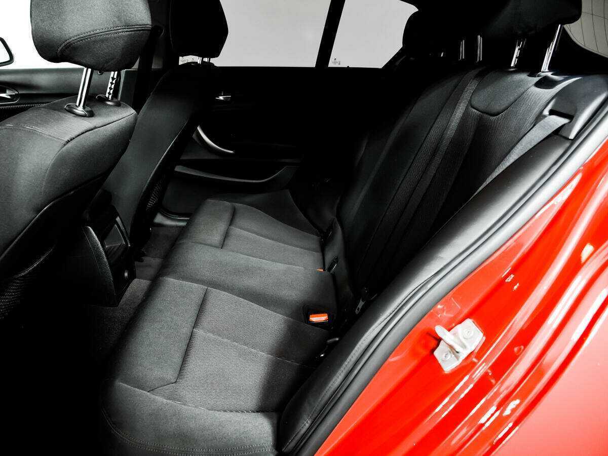 BMW 1 серии с пробегом — 2016 год. Фото: #11