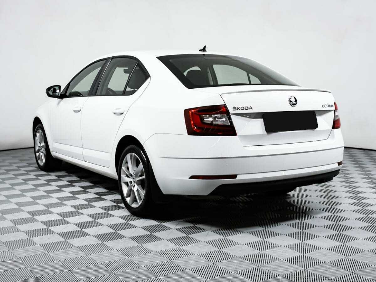 Skoda Octavia с пробегом — 2017 год. Фото: #6