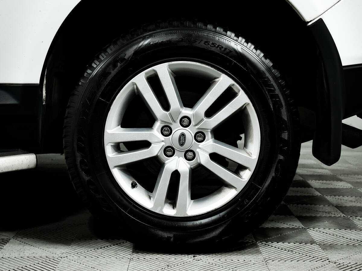 Land Rover Freelander с пробегом — 2013 год. Фото: #13