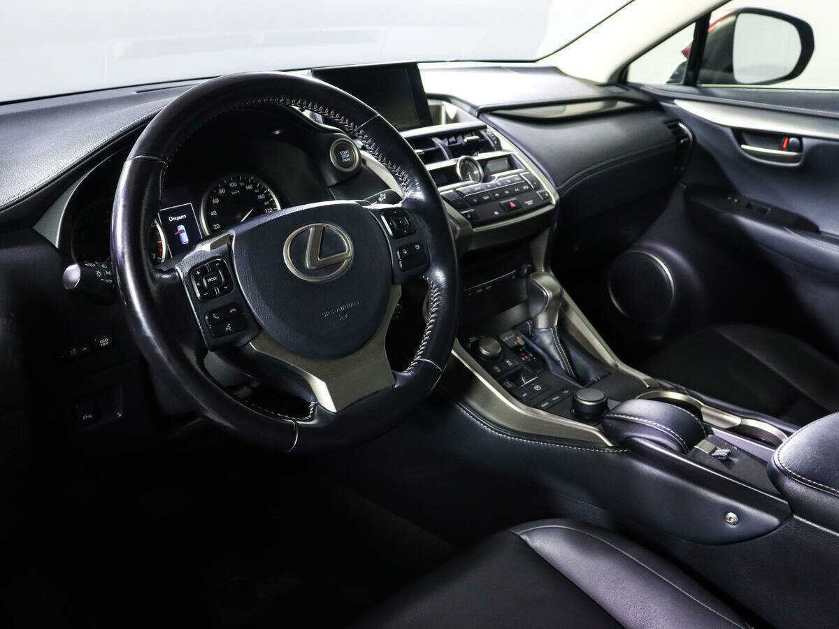 Lexus NX с пробегом — 2015 год. Фото: #11