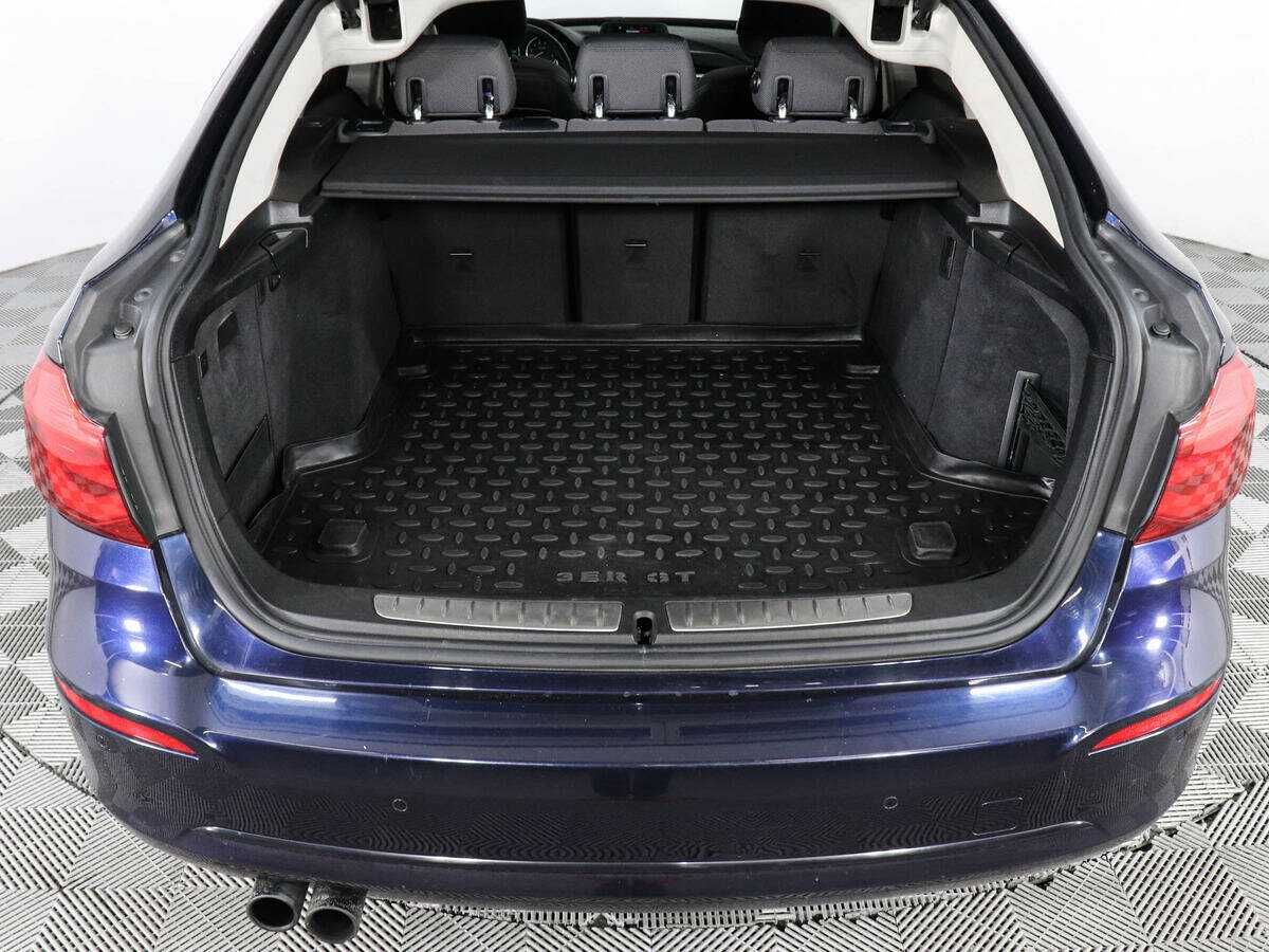 BMW 3 серии с пробегом — 2016 год. Фото: #8