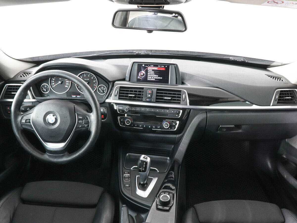 BMW 3 серии с пробегом — 2016 год. Фото: #10