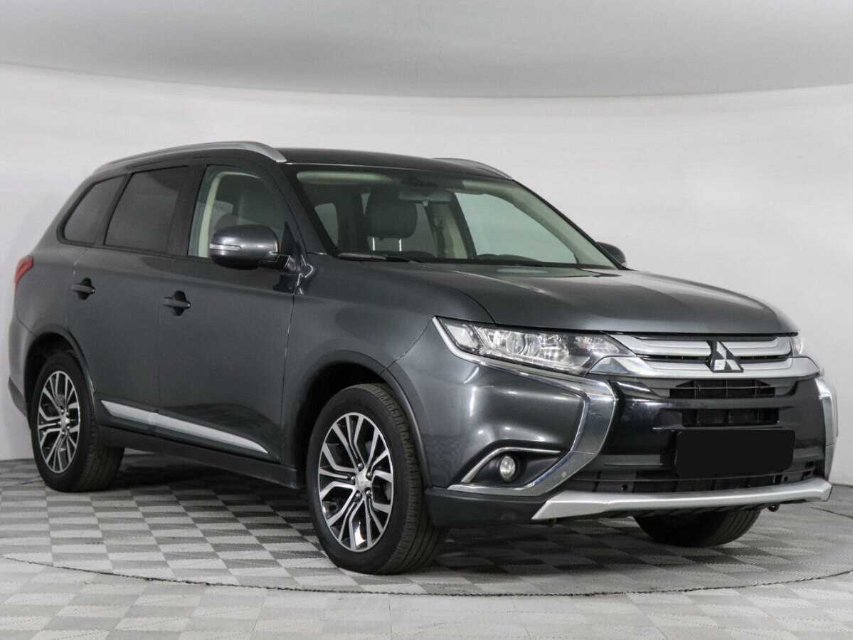 Mitsubishi Outlander с пробегом — 2018 год. Фото: #2