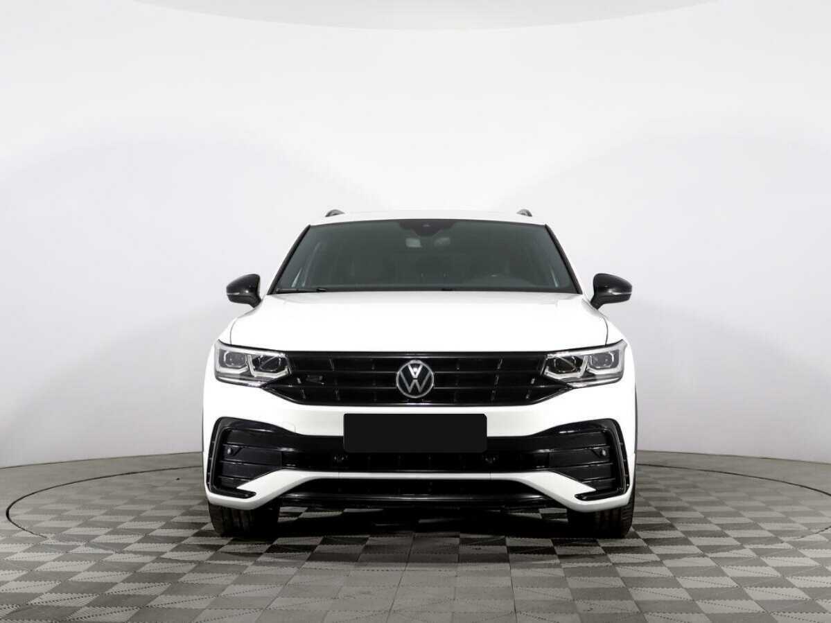 Volkswagen Tiguan с пробегом — 2021 год. Фото: #1