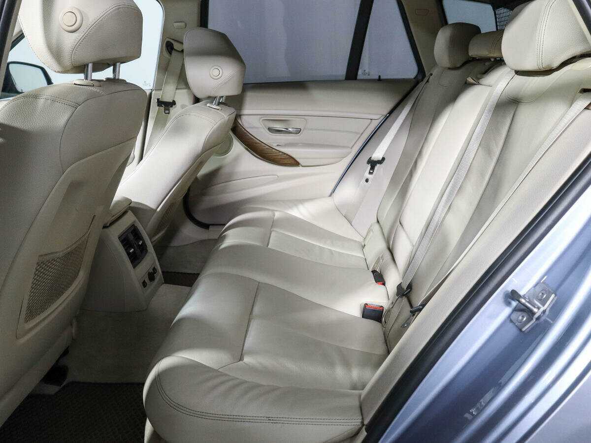 BMW 3 серии с пробегом — 2013 год. Фото: #9