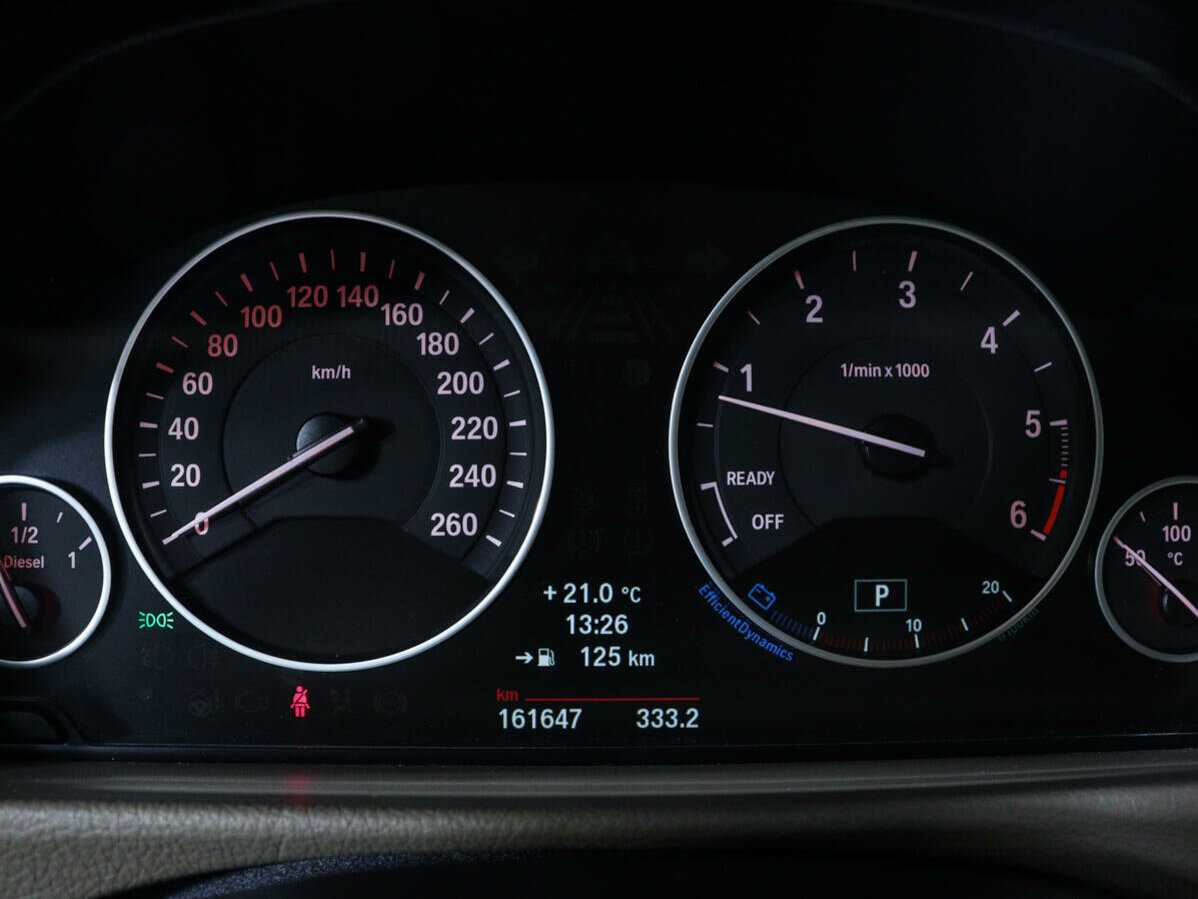 BMW 3 серии с пробегом — 2013 год. Фото: #10