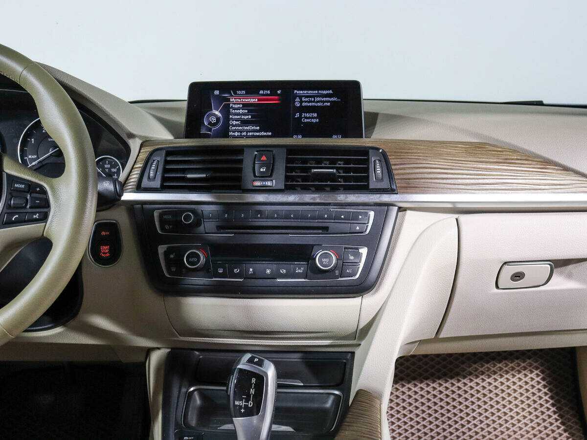 BMW 3 серии с пробегом — 2013 год. Фото: #12