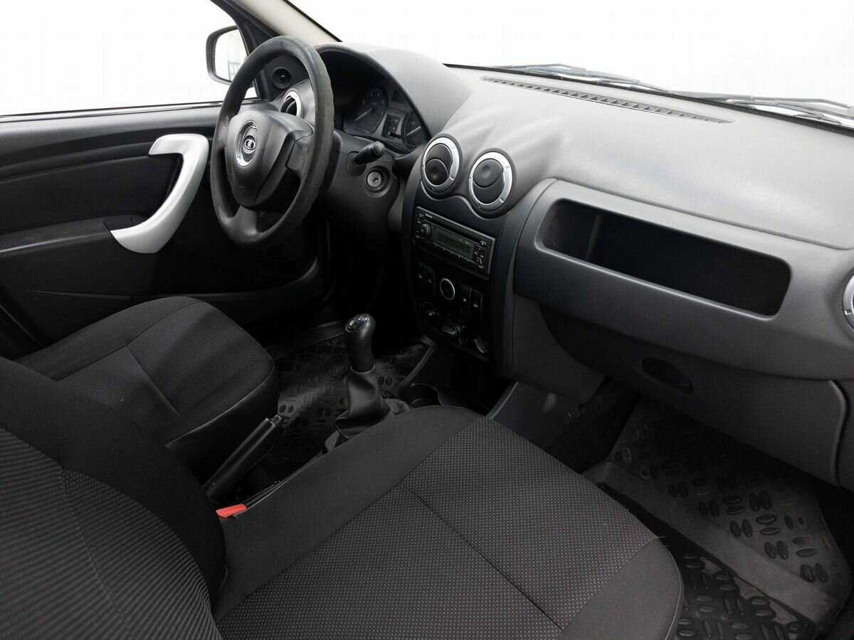 Lada (ВАЗ) Largus с пробегом — 2014 год. Фото: #10