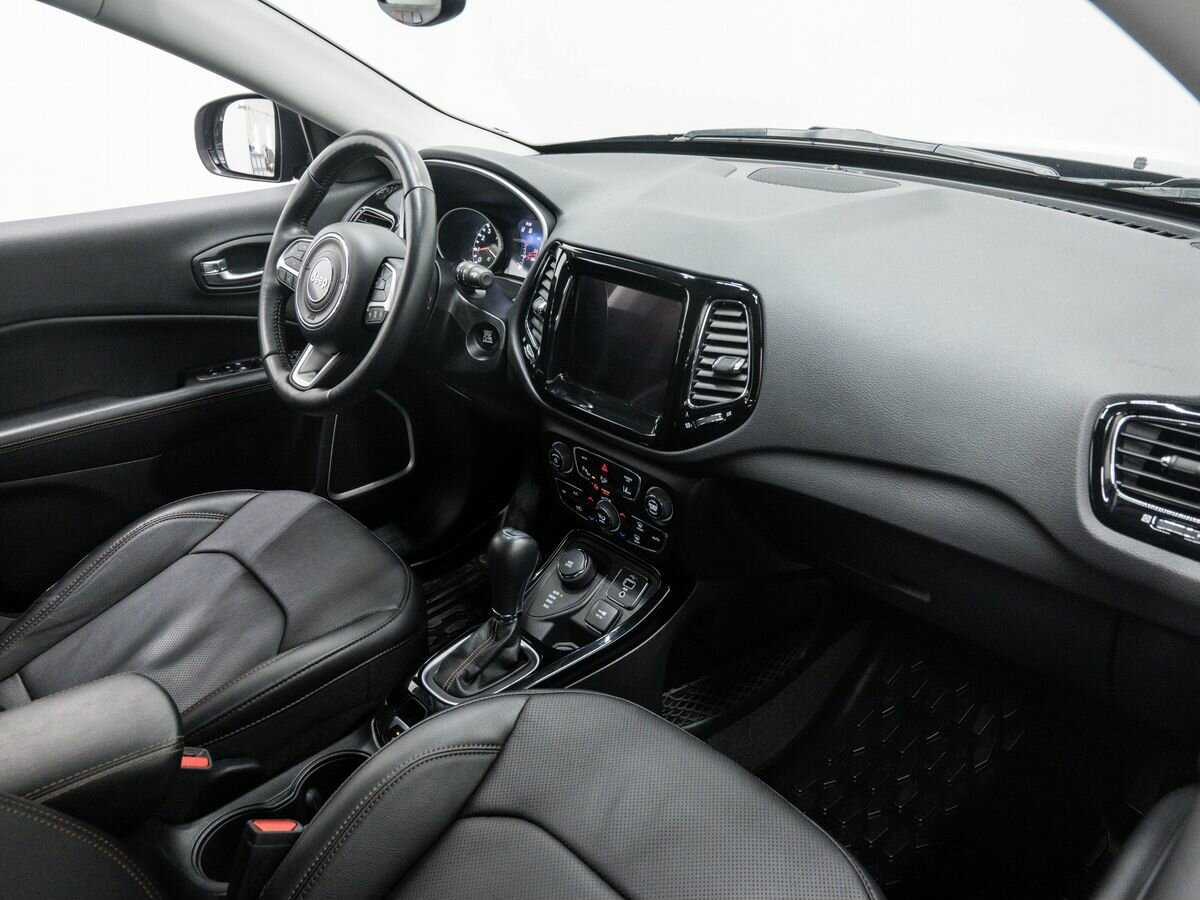 Jeep Compass с пробегом — 2021 год. Фото: #7