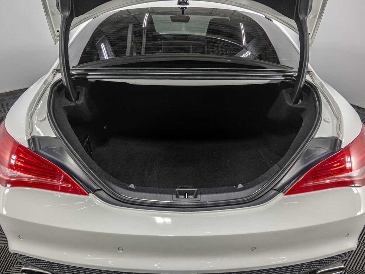 Mercedes-Benz CLA с пробегом — 2014 год. Фото: #21