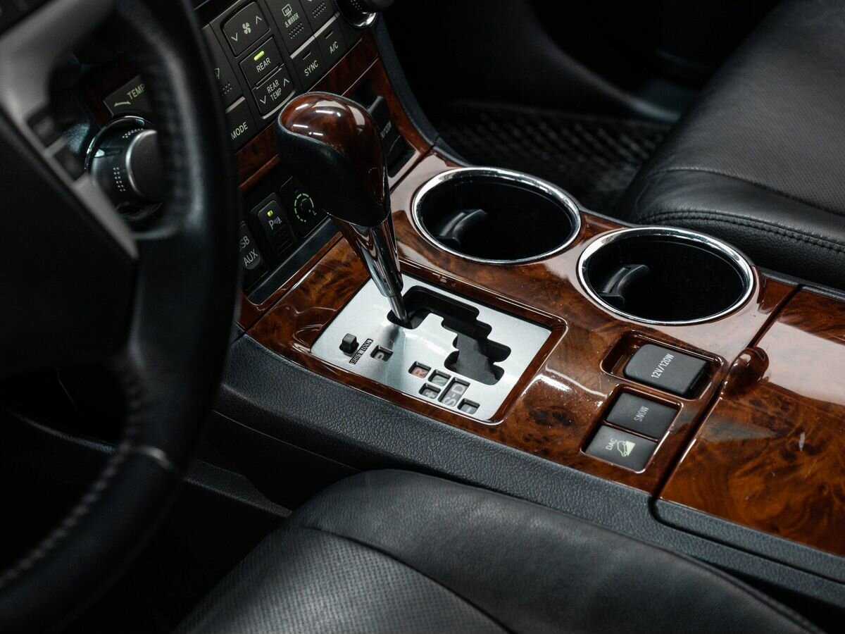 Toyota Highlander с пробегом — 2012 год. Фото: #18