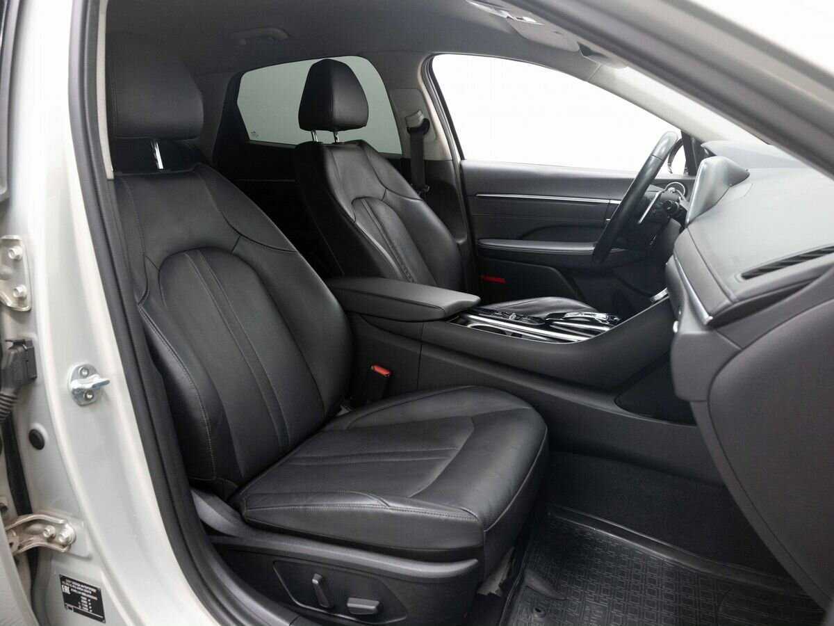 Hyundai Sonata с пробегом — 2020 год. Фото: #13