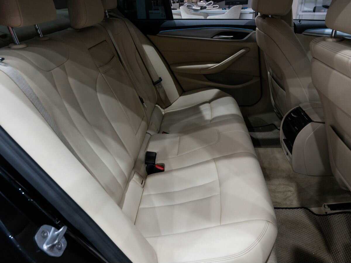 BMW 5 серии с пробегом — 2017 год. Фото: #8