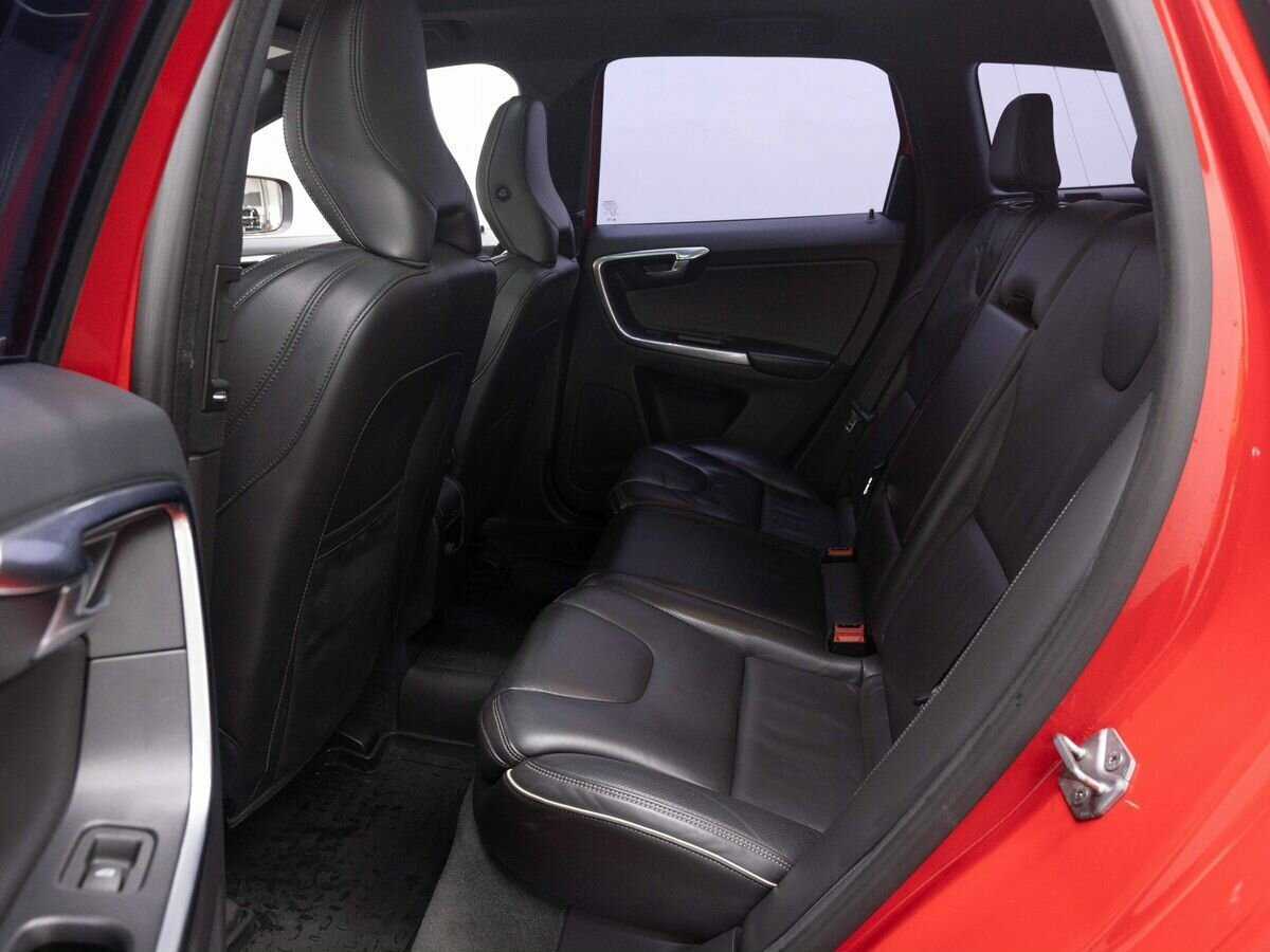 Volvo XC60 с пробегом — 2014 год. Фото: #9