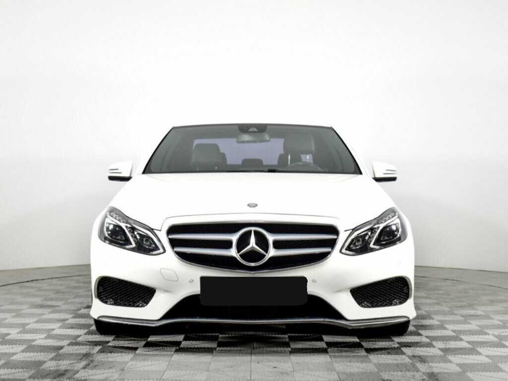 Mercedes-Benz E-Класс с пробегом — 2015 год. Фото: #1