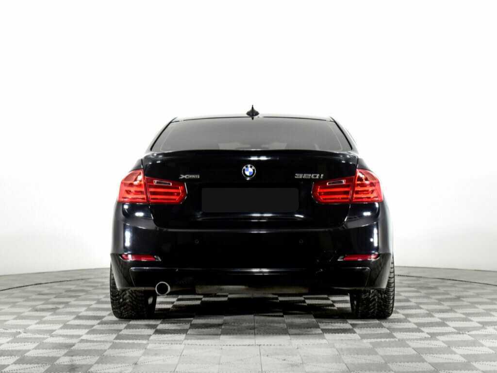 BMW 3 серии с пробегом — 2013 год. Фото: #4