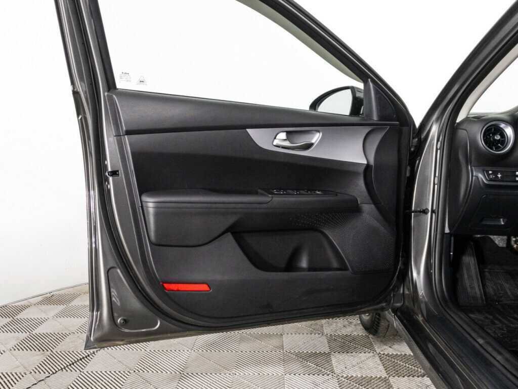 Kia Cerato с пробегом — 2022 год. Фото: #22