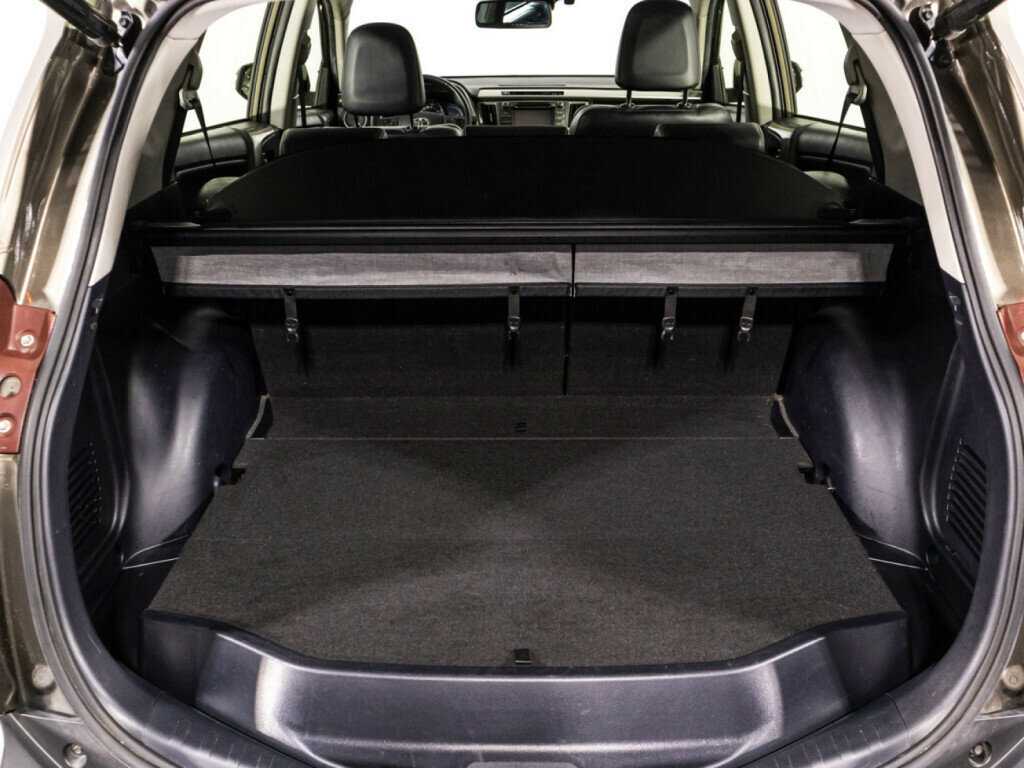 Toyota RAV4 с пробегом — 2013 год. Фото: #14