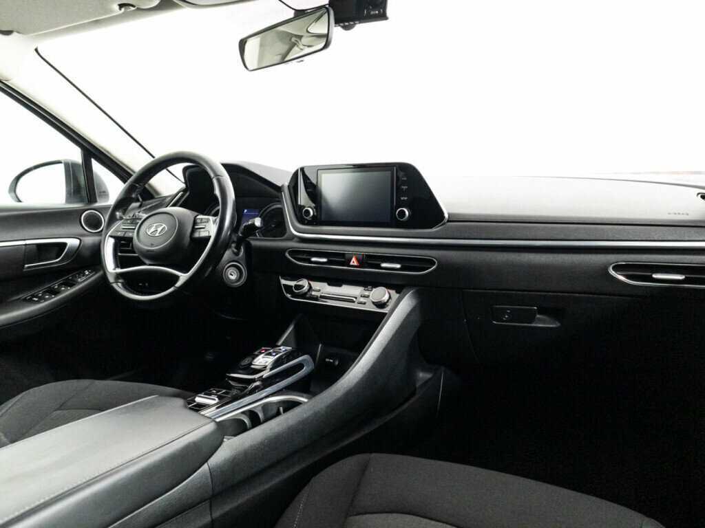 Hyundai Sonata с пробегом — 2020 год. Фото: #8